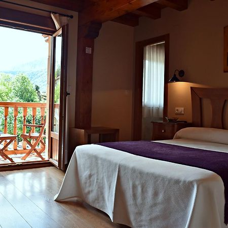 Posada Valle Del Oso Lerones Екстериор снимка