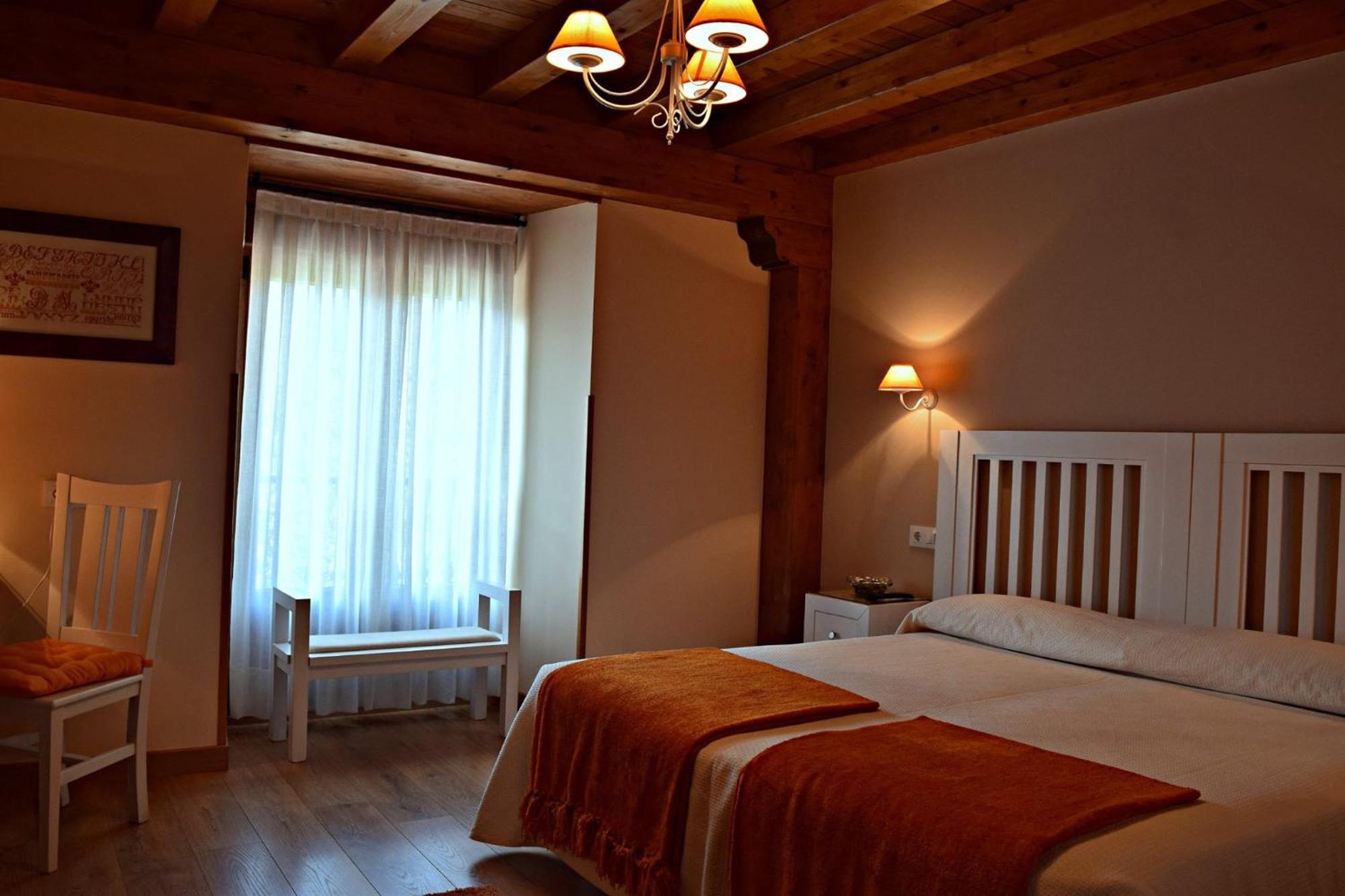 Posada Valle Del Oso Lerones Екстериор снимка