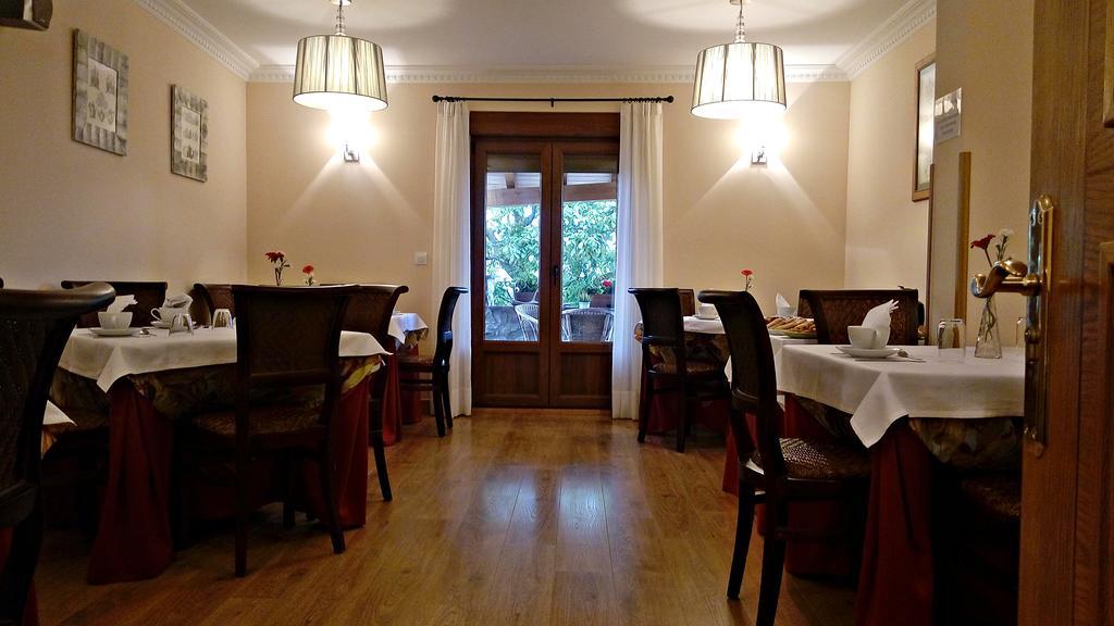 Posada Valle Del Oso Lerones Екстериор снимка
