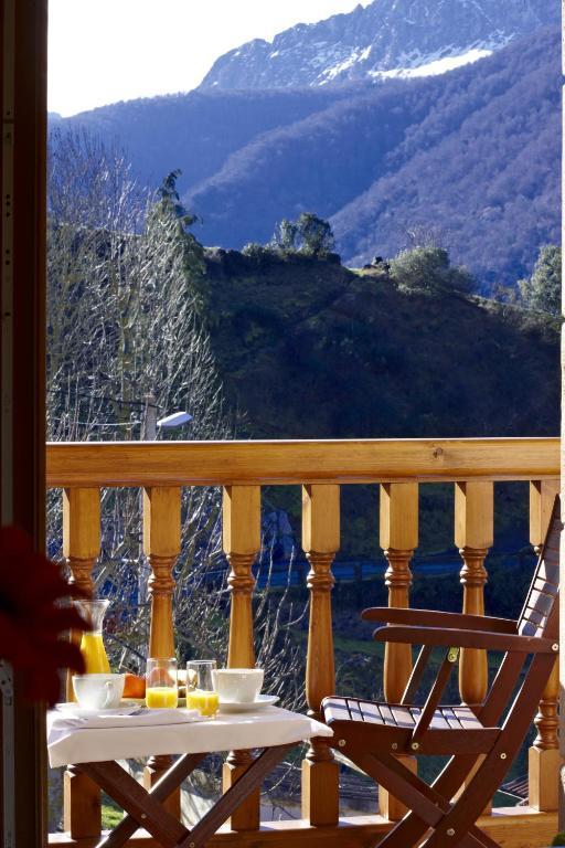 Posada Valle Del Oso Lerones Стая снимка